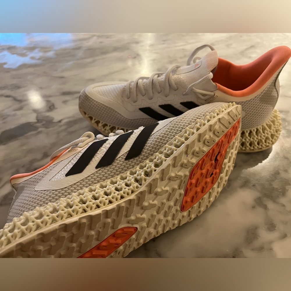 Waffle sole Adidas runners - Picture 3 of 3